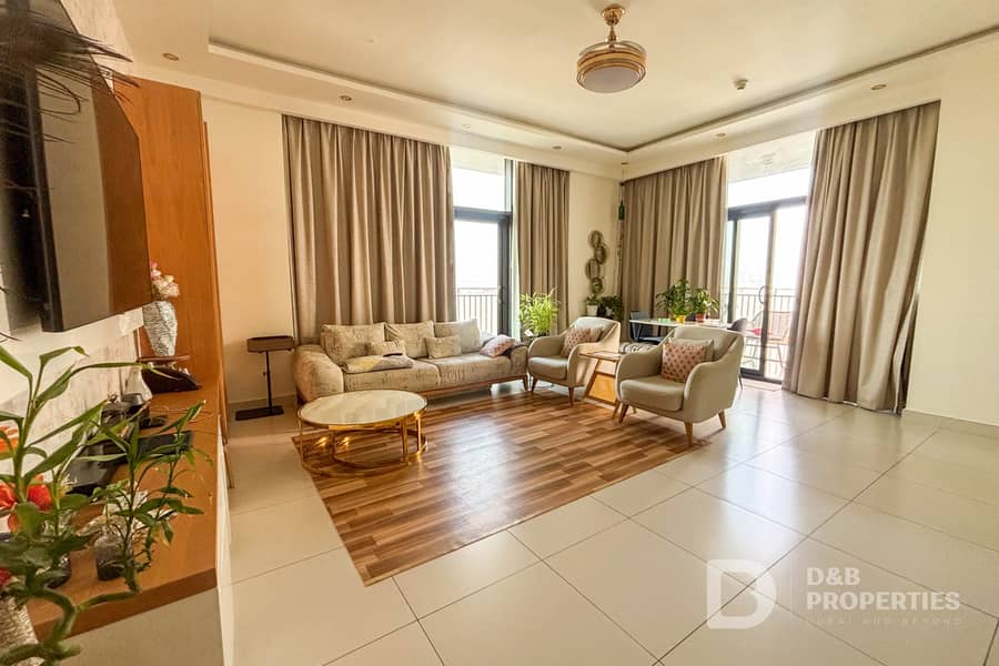 Available Now | Upgraded Unit | Multiple Cheques Available Now | Upgraded Unit | Multiple Cheques