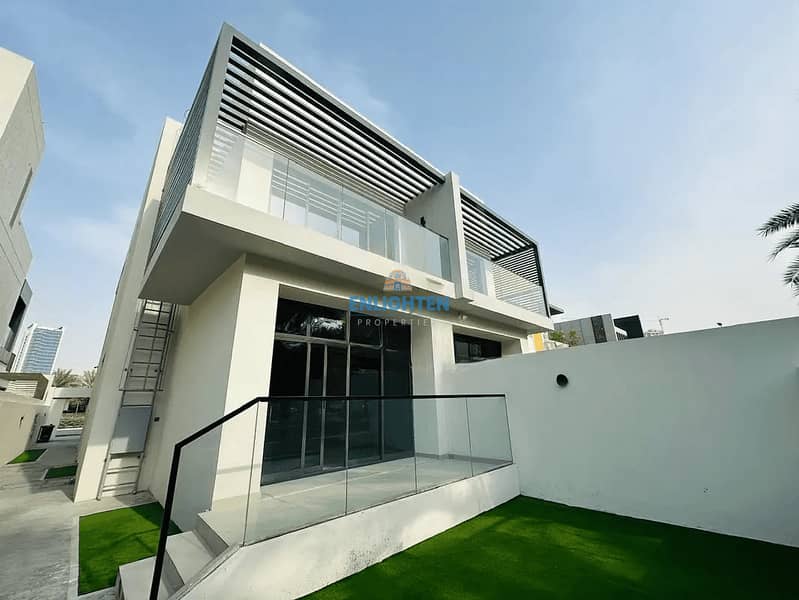 BRAND NEW | FACING PARK | CONTEMPORARY LIVING BRAND NEW | FACING PARK | CONTEMPORARY LIVING