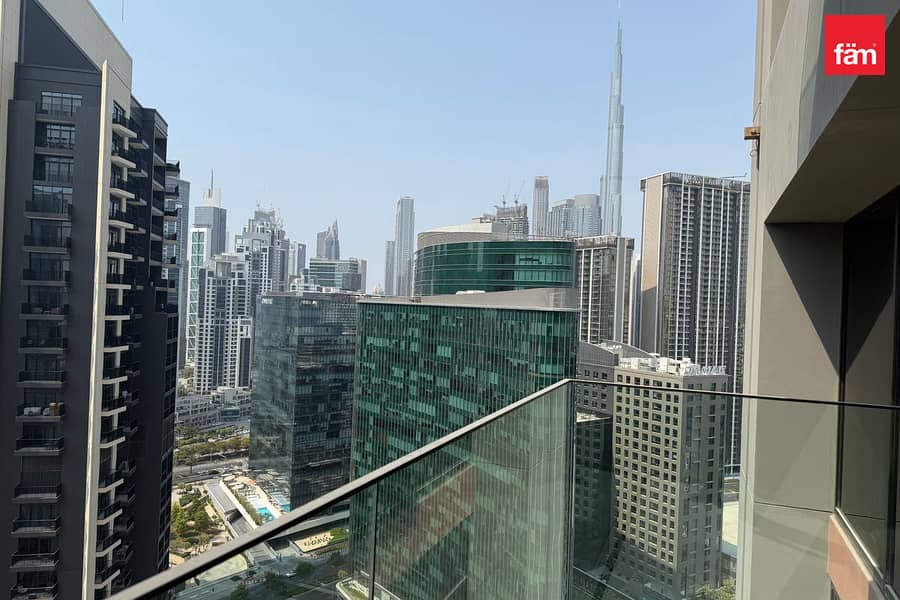Burj & City View / Larg Layout / Multiple Cheques Burj & City View / Larg Layout / Multiple Cheques