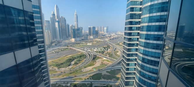 مکتب  للايجار في أبراج بحيرات الجميرا، دبي - WhatsApp Image 2026-05-23 at 16.43. 19 (1). jpeg