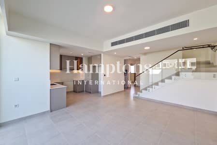 4 habitaciones Townhouse para en Alquiler en Arabian Ranches 3, Dubai - Casa adosada en Arabian Ranches 3,Raya, 4 dormitorios, 250000 AED - 16100240 4 habitaciones Townhouse para en Alquiler en Arabian Ranches 3, Dubai - Casa adosada en Arabian Ranches 3,Raya, 4 dormitorios, 250000 AED - 16100240