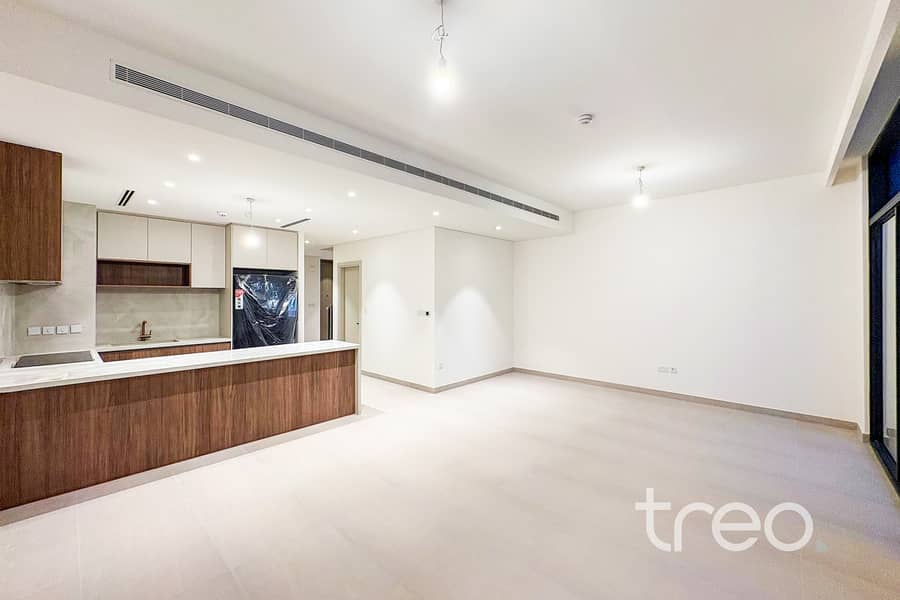 4 3 Bed living area. jpg