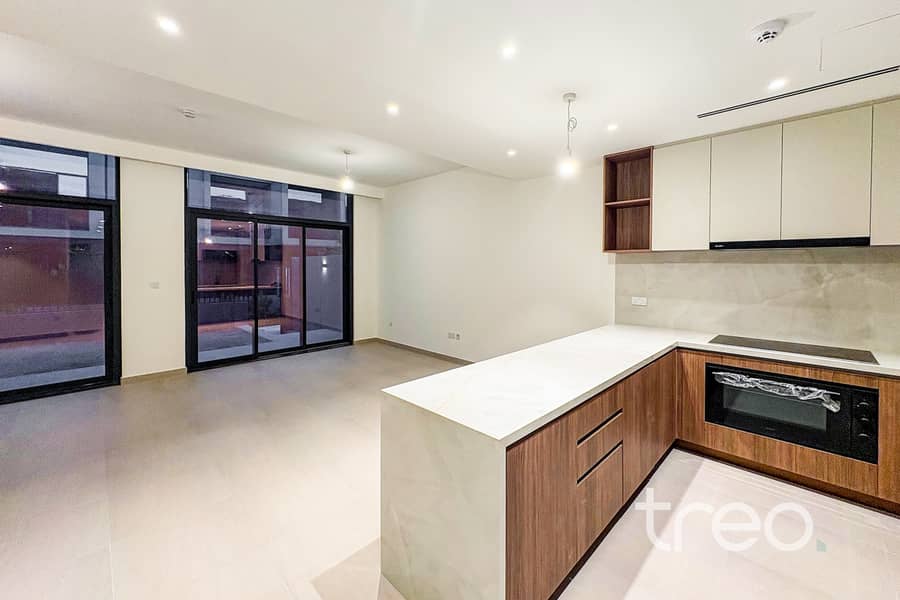 10 3 bed kitchen:living. jpg