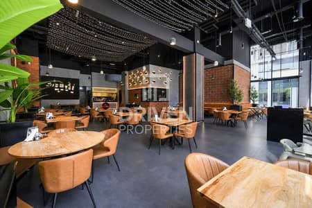 Shop for Rent in Downtown Dubai, Dubai - Turnkey F and B Space | Operational Setup | Lease