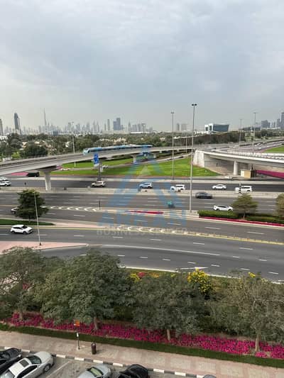 Office para en Alquiler en Al Garhoud, Dubai - WhatsApp Image 2026-05-19 at 5.33. 50 PM. jpeg Office para en Alquiler en Al Garhoud, Dubai - WhatsApp Image 2026-05-19 at 5.33. 50 PM. jpeg