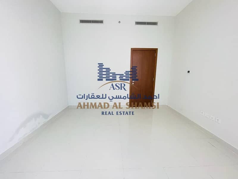 8 e39c5bd9-8dd2-46a0-b2a8-0e88e78f7031. jpg