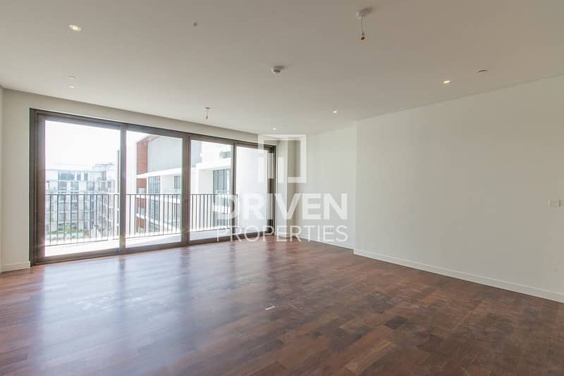 Bright and Well-priced 2Bed in City Walk