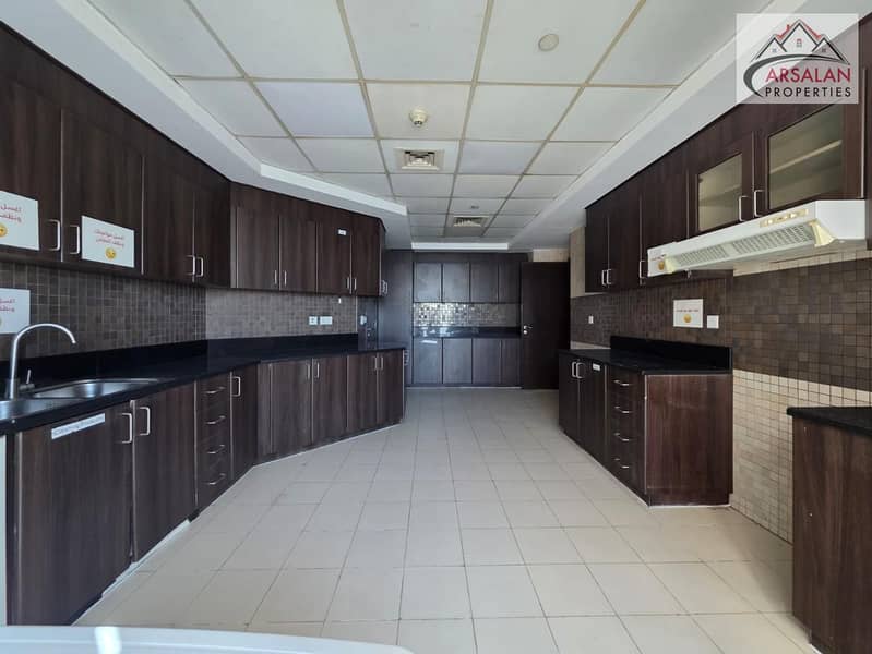 8 85bed1ce-b332-4118-aaa3-b70a915aa282. jpg