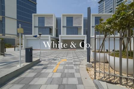 4 habitaciones Townhouse para en Alquiler en Mohammed Bin Rashid City (MBR City), Dubai - Casa adosada en Mohammed Bin Rashid City (MBR City)，District One, 4 dormitorios, 549999 AED - 16102102