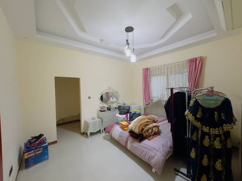 14 fd846090-6b42-448d-af91-ae24dd537ea9. jpg