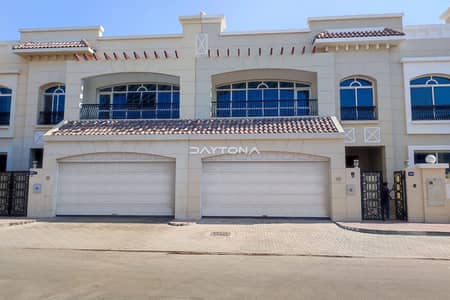 4 Schlafzimmer Villa zum zur Miete in Umm Suqeim, Dubai - Villa in Umm Suqeim,Umm Suqeim 3, 4 schlafzimmer, 400000 AED - 16102371 4 Schlafzimmer Villa zum zur Miete in Umm Suqeim, Dubai - Villa in Umm Suqeim,Umm Suqeim 3, 4 schlafzimmer, 400000 AED - 16102371