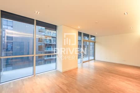 Lowest Price 2 Bed Apt | Courtyard views Lowest Price 2 Bed Apt | Courtyard views