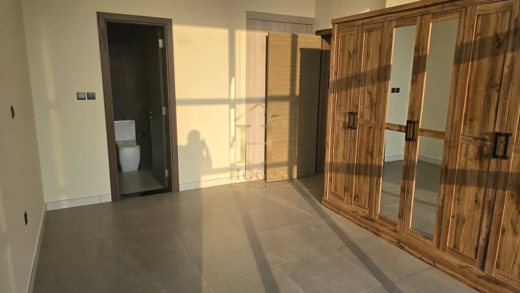 Spacious 4BR Penthouse | Fully Furnished | HO Q4 2 Spacious 4BR Penthouse | Fully Furnished | HO Q4 2
