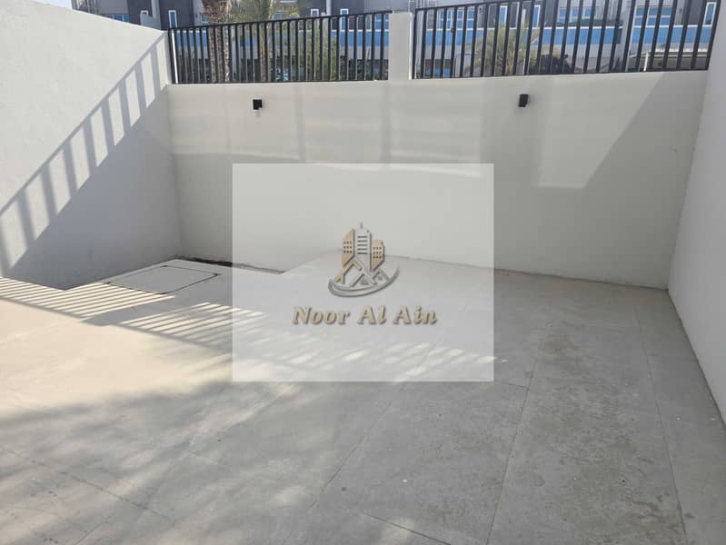 6 20260806_160359. jpg