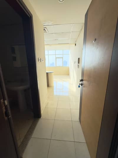 Estudio para en Alquiler en Al Nahda (Sharjah), Sharjah - WhatsApp Image 2026-08-07 at 7.39. 47 AM (1). jpeg Estudio para en Alquiler en Al Nahda (Sharjah), Sharjah - WhatsApp Image 2026-08-07 at 7.39. 47 AM (1). jpeg