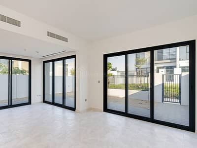 4 habitaciones Townhouse para en Venta en Villanova, Dubai - Casa adosada en Villanova,La Rosa,La Rosa 1, 4 dormitorios, 3700000 AED - 16103794 4 habitaciones Townhouse para en Venta en Villanova, Dubai - Casa adosada en Villanova,La Rosa,La Rosa 1, 4 dormitorios, 3700000 AED - 16103794