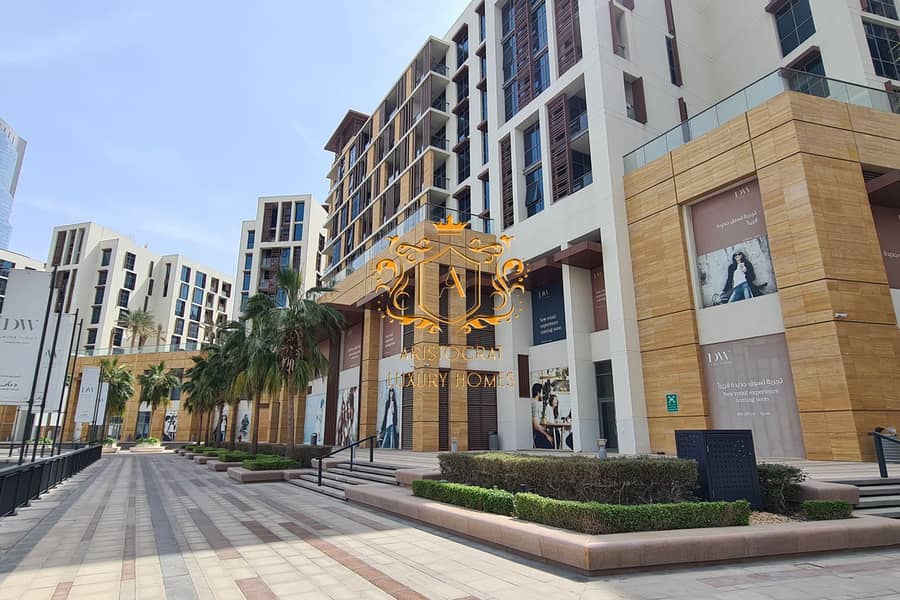 27 Dubai Wharf Tower 3 Luxurious Apartments for sale. jpg