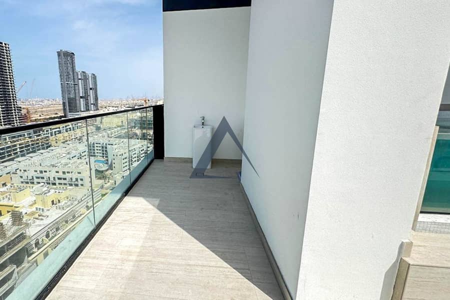 8 Property Image