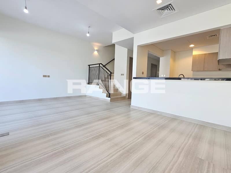 Maison de ville à DAMAC Hills,The Park Villas,Trinity, 4 chambres, 180000 AED - 16085612 Maison de ville à DAMAC Hills,The Park Villas,Trinity, 4 chambres, 180000 AED - 16085612