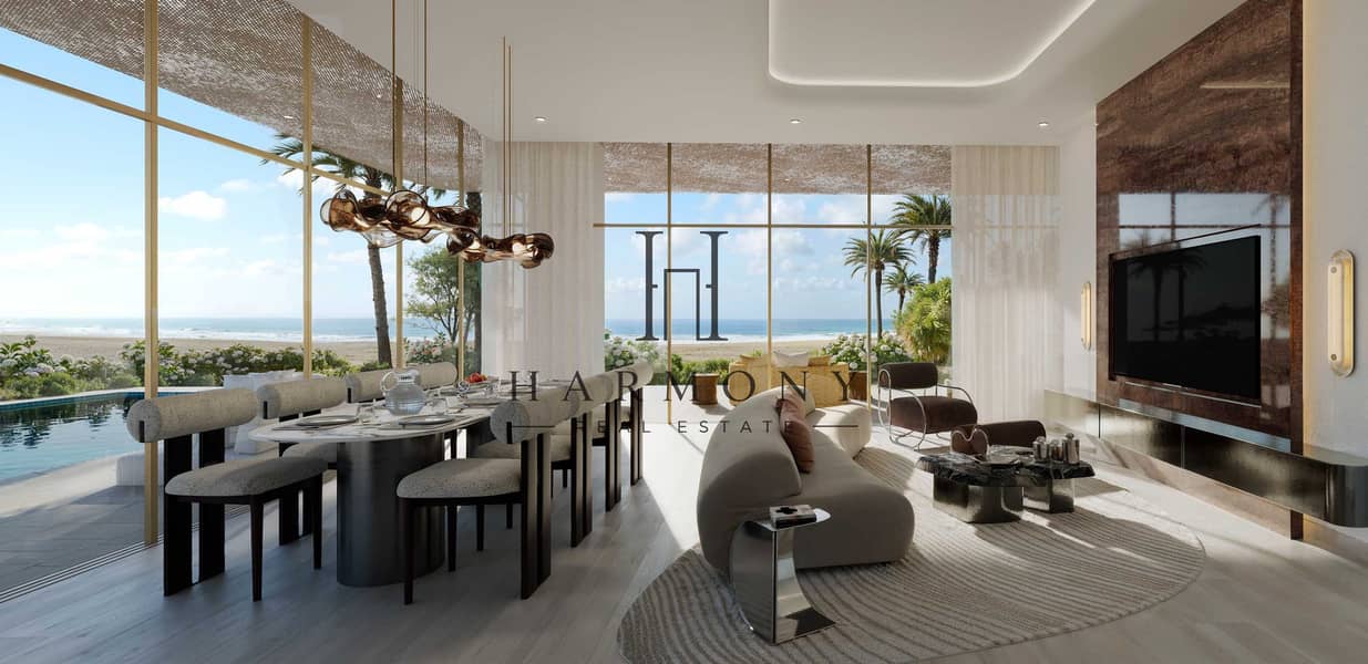 8 4 Bedroom Beachfront Townhouses Living. jpg