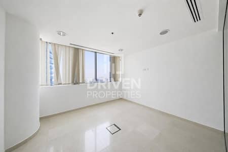 Office zum zur Miete in Business Bay, Dubai - Büro in Business Bay,DAMAC Business Tower, 117000 AED - 16105910 Office zum zur Miete in Business Bay, Dubai - Büro in Business Bay,DAMAC Business Tower, 117000 AED - 16105910