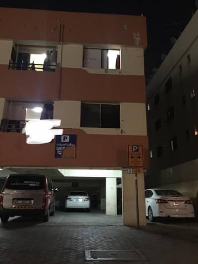 4 flats with 2 bed room, and 3 studio for sale 4 flats with 2 bed room, and 3 studio for sale