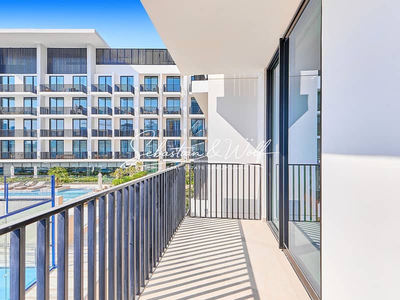12 14_Balcony_Courtyard_View. jpg