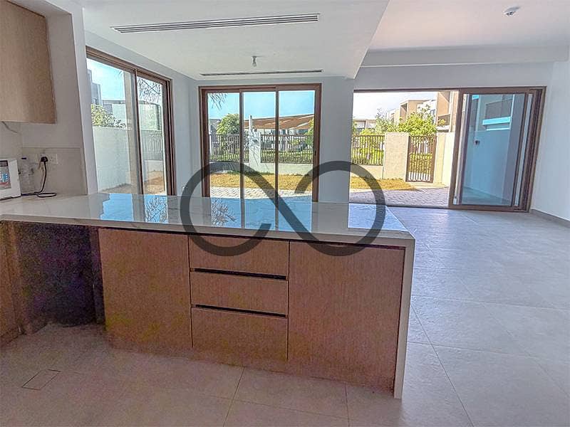 Single Row | Park View | Fully Landscaped Single Row | Park View | Fully Landscaped