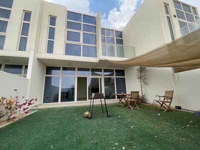 3 habitaciones Townhouse para en Venta en DAMAC Hills 2 (Akoya by DAMAC), Dubai - WhatsApp Image 2026-08-03 at 17.54. 52 (3). jpg 3 habitaciones Townhouse para en Venta en DAMAC Hills 2 (Akoya by DAMAC), Dubai - WhatsApp Image 2026-08-03 at 17.54. 52 (3). jpg
