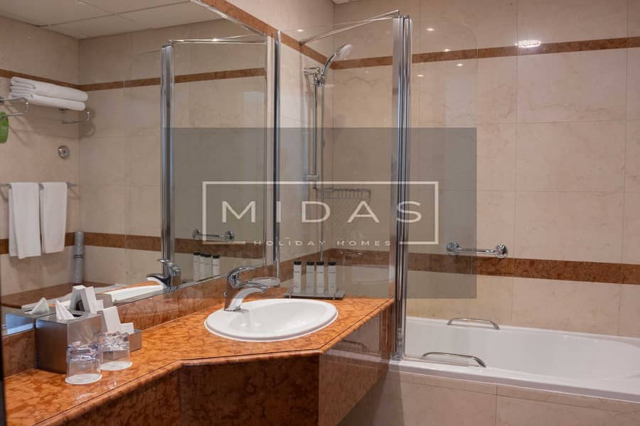 5 Studio- Bathroom. . jpg