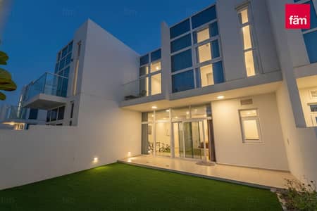 4 Schlafzimmer Townhouse zum zur Miete in DAMAC Hills 2 (Akoya by DAMAC), Dubai - Reihenhaus in DAMAC Hills 2 (Akoya by DAMAC),Sanctnary, 4 schlafzimmer, 125000 AED - 16108110 4 Schlafzimmer Townhouse zum zur Miete in DAMAC Hills 2 (Akoya by DAMAC), Dubai - Reihenhaus in DAMAC Hills 2 (Akoya by DAMAC),Sanctnary, 4 schlafzimmer, 125000 AED - 16108110