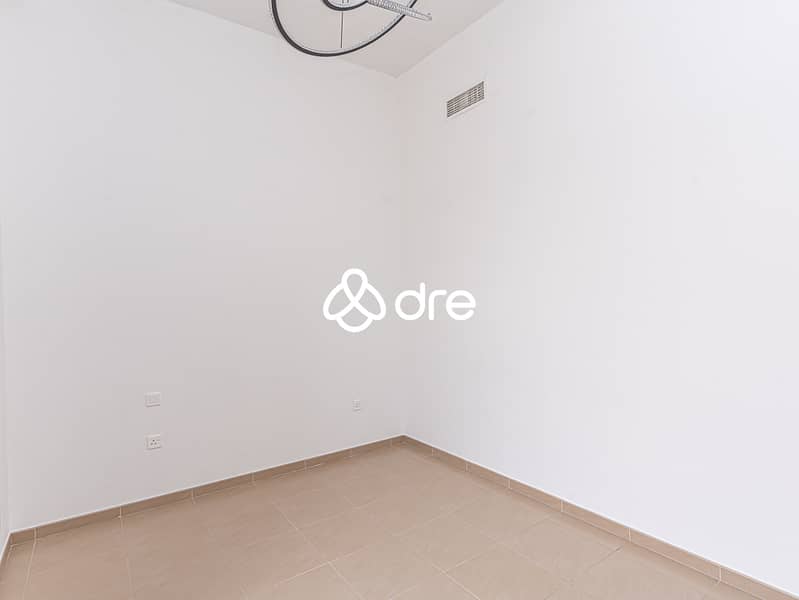 20 DRE06118-Edit. JPG