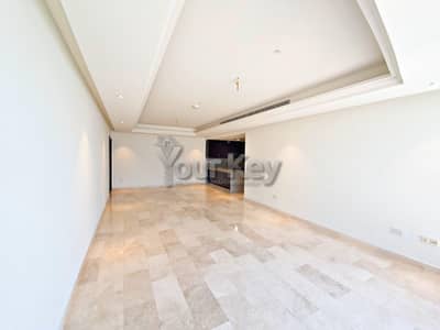 Lavish 2BHK + Miadsroom | Lake and Skyline View Lavish 2BHK + Miadsroom | Lake and Skyline View