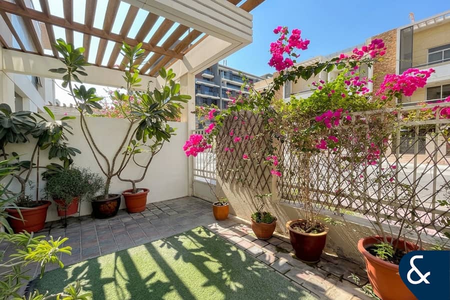 Furnished | 4 Bedrooms | 4 Bathrooms Furnished | 4 Bedrooms | 4 Bathrooms