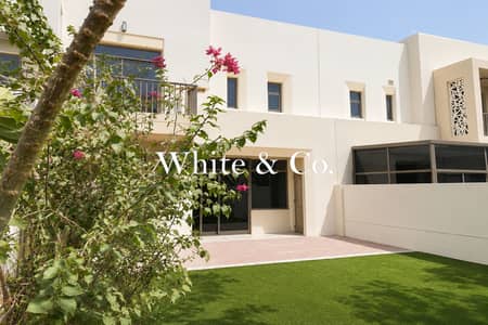 3 Schlafzimmer Townhouse zum zur Miete in Town Square, Dubai - Reihenhaus in Town Square，Hayat Townhouses, 3 schlafzimmer, 220000 AED - 16110459