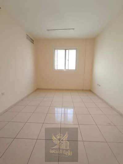 1 habitación Apartamento para en Alquiler en Al Qulayaah, Sharjah - WhatsApp Image 2026-08-08 at 2.56. 04 PM. jpeg 1 habitación Apartamento para en Alquiler en Al Qulayaah, Sharjah - WhatsApp Image 2026-08-08 at 2.56. 04 PM. jpeg