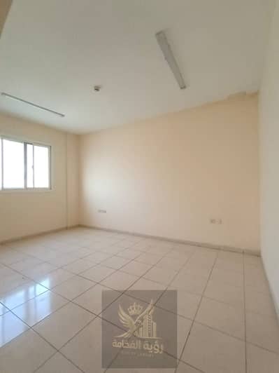 1 habitación Apartamento para en Alquiler en Al Qulayaah, Sharjah - WhatsApp Image 2026-08-08 at 2.56. 03 PM (1). jpeg 1 habitación Apartamento para en Alquiler en Al Qulayaah, Sharjah - WhatsApp Image 2026-08-08 at 2.56. 03 PM (1). jpeg