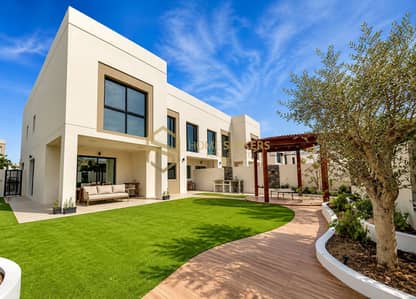 4 Bedroom Villa for Sale in Yas Island, Abu Dhabi - ChatGPT Image Aug 8, 2026, 02_55_05 PM. png 4 Bedroom Villa for Sale in Yas Island, Abu Dhabi - ChatGPT Image Aug 8, 2026, 02_55_05 PM. png