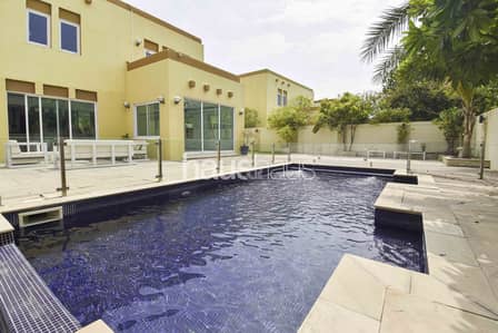 4 Slaapkamers Villa te Huur in Jumeirah Park, Dubai - Villa in Jumeirah Park,Heritage,Heritage Large, 4 slaapkamers, 450000 AED - 16111497 4 Slaapkamers Villa te Huur in Jumeirah Park, Dubai - Villa in Jumeirah Park,Heritage,Heritage Large, 4 slaapkamers, 450000 AED - 16111497