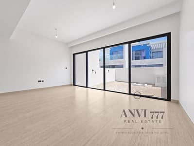 5 Bedroom Townhouse for Rent in DAMAC Lagoons, Dubai - PHOTO-2026-08-08-17-23-29 2. jpg