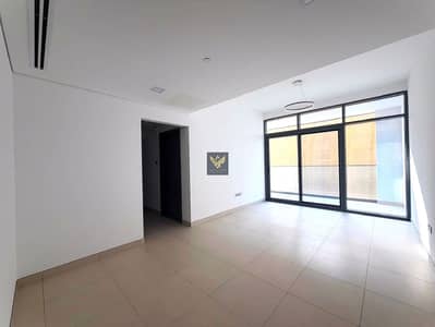 1 habitación Apartamento para en Alquiler en Jumeirah Garden City, Dubai - 1. jpeg