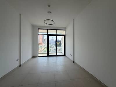1 habitación Apartamento para en Alquiler en Jumeirah Garden City, Dubai - 6. jpeg