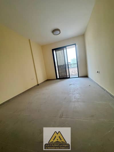 2 Bedroom Flat for Rent in Al Jurf, Ajman - de9d3d15-f799-4368-87b4-133fd0e17475. jpg 2 Bedroom Flat for Rent in Al Jurf, Ajman - de9d3d15-f799-4368-87b4-133fd0e17475. jpg