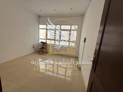 1 Slaapkamer Appartement te Huur in Al Qulayaah, Sharjah - WhatsApp Image 2026-08-07 at 11.46. 03 PM. jpeg