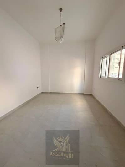 1 habitación Apartamento para en Alquiler en Bu Tina, Sharjah - WhatsApp Image 2026-08-08 at 4.48. 48 PM. jpeg 1 habitación Apartamento para en Alquiler en Bu Tina, Sharjah - WhatsApp Image 2026-08-08 at 4.48. 48 PM. jpeg