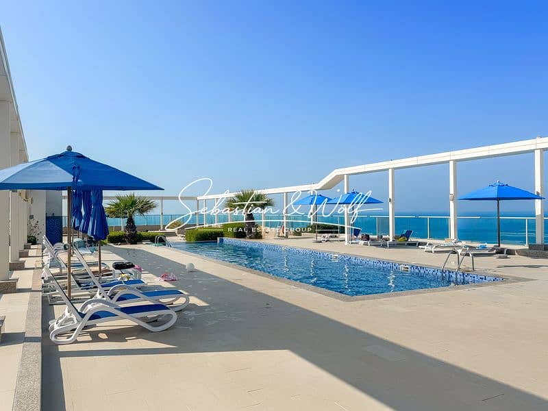 12 01_COMMUNITY_COVER_Rooftop_Pool_IMG_1348. jpg