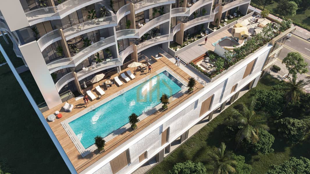 10 swimming pool view. jpg