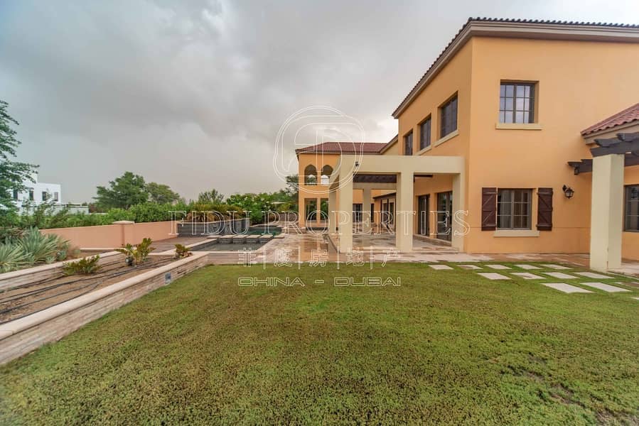 Brand New | 5 bed villa | Excellent location