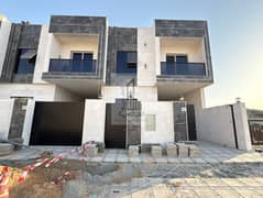 فيلا مميزة بالحليو من المالك مباشرة قريبه بجميع الخدامات