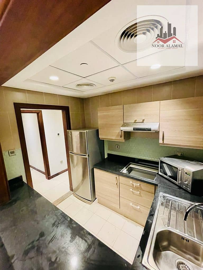 13 c3709c1c-f2ad-4c00-984f-9cd0fc30bb85. jpg